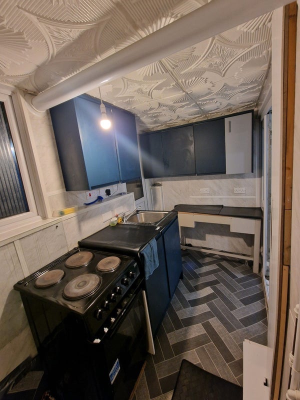 Room Upper Luton Road in Chatham