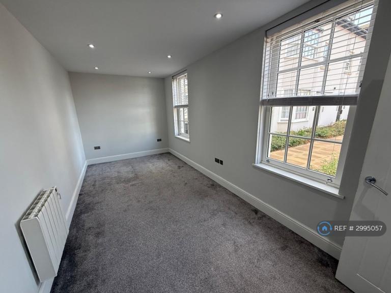 Flat Chequer Road in Doncaster