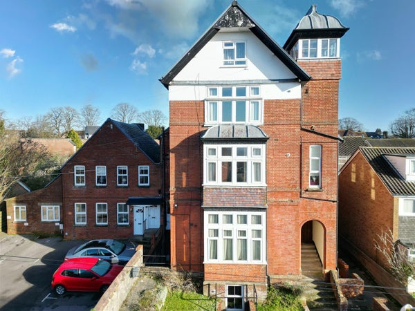Flat Fowler's Hill in Salisbury