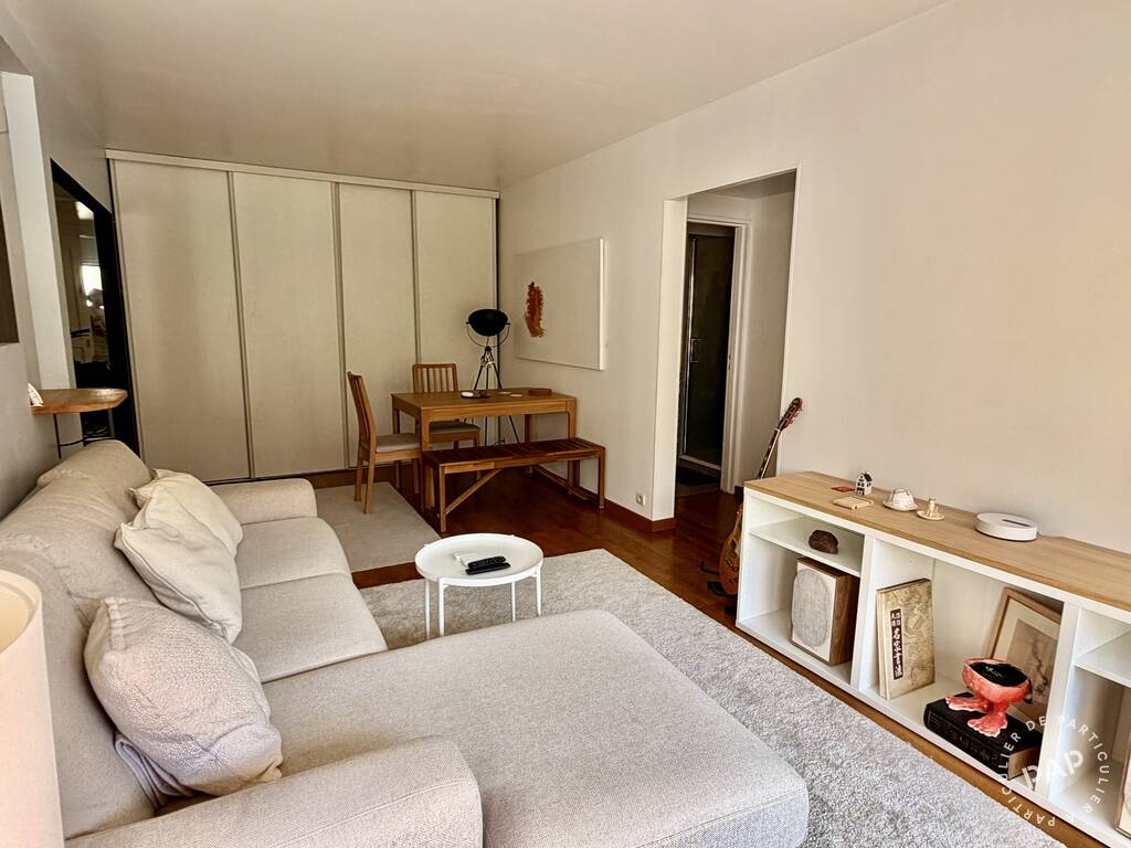 Flat Boulevard de Verdun in Courbevoie