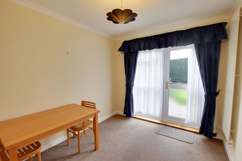 House Fleetwood Close in Neston