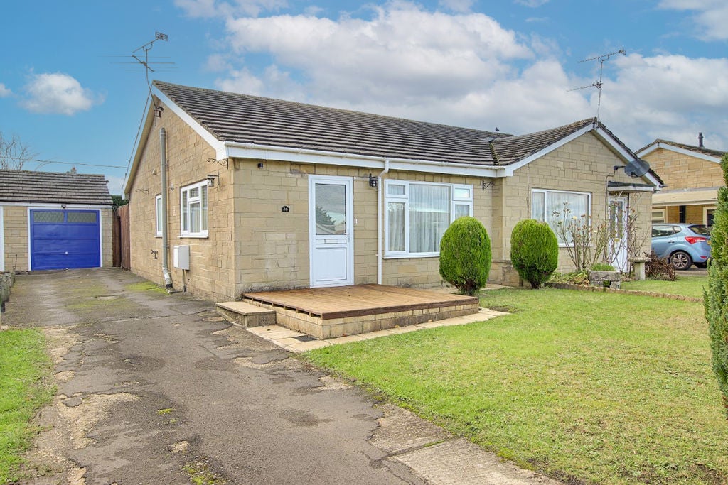 House Fleetwood Close in Neston