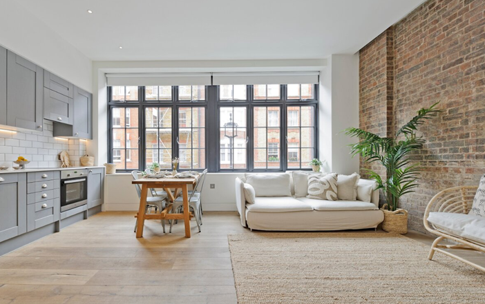 Flat Great Titchfield Street in City of Westminster