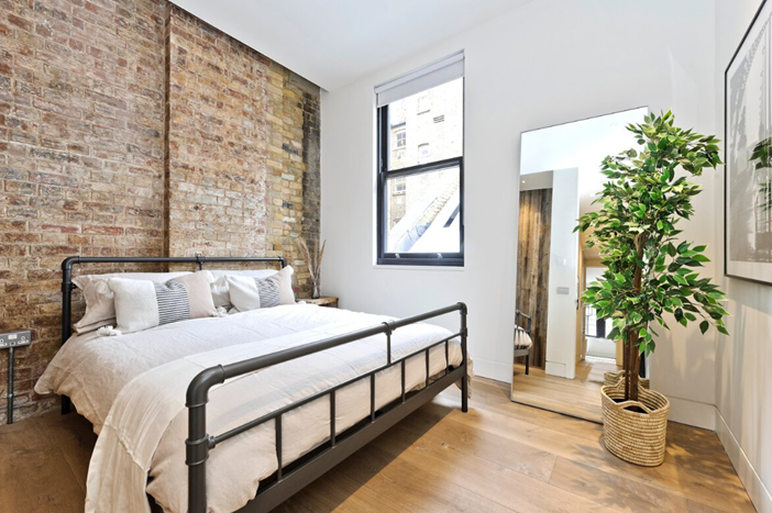 Flat Great Titchfield Street in City of Westminster