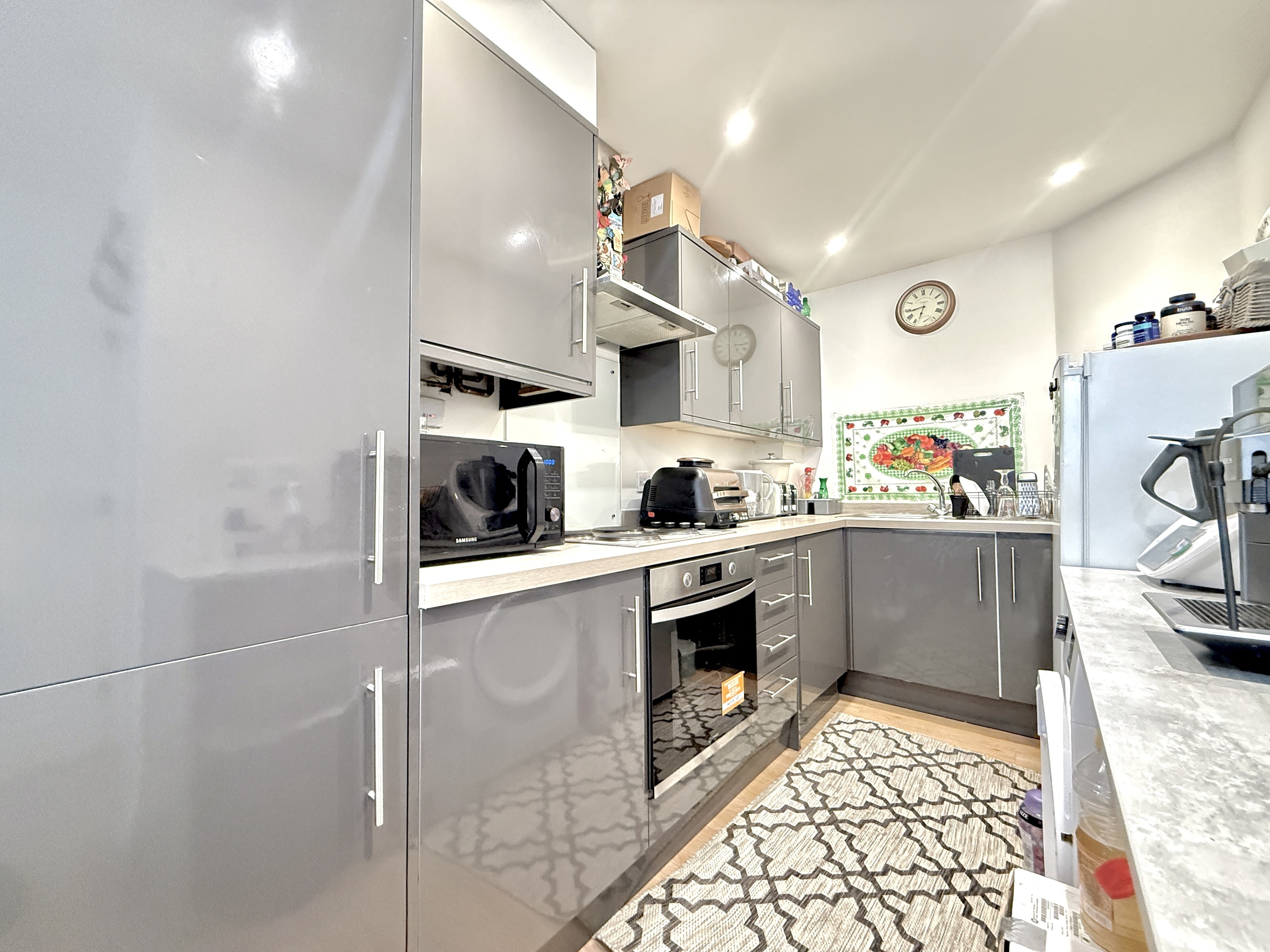 Flat Queen Anne Road in Maidstone
