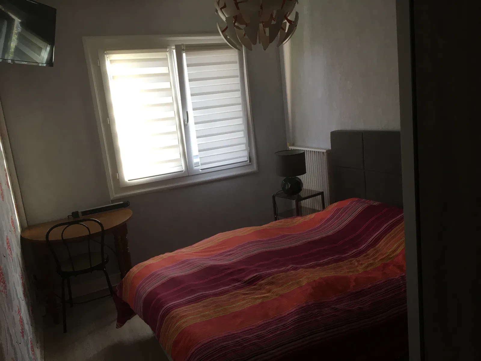 Room Rue de Budapest in Le Mans