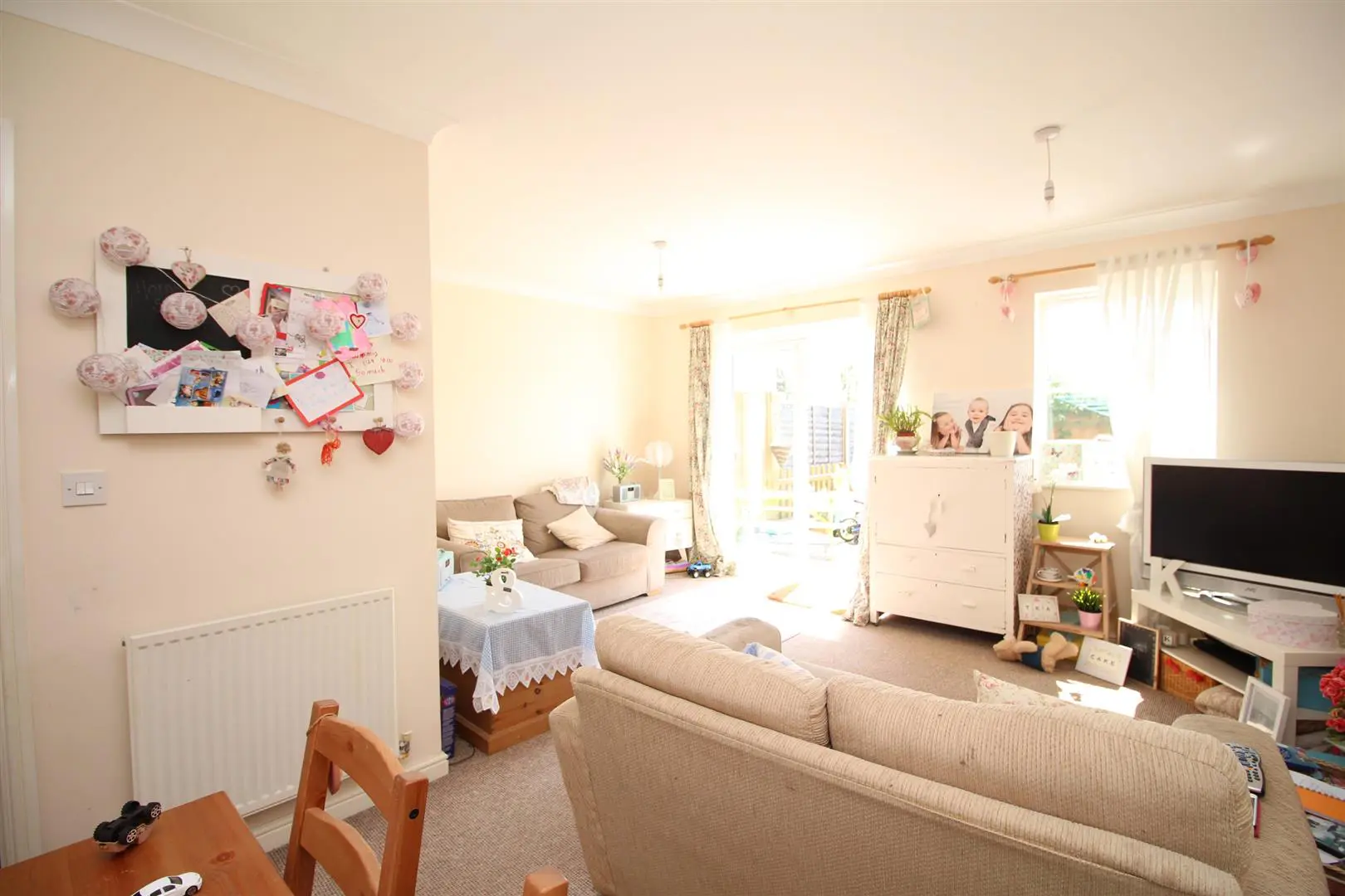 House Hereford Close in Ashford