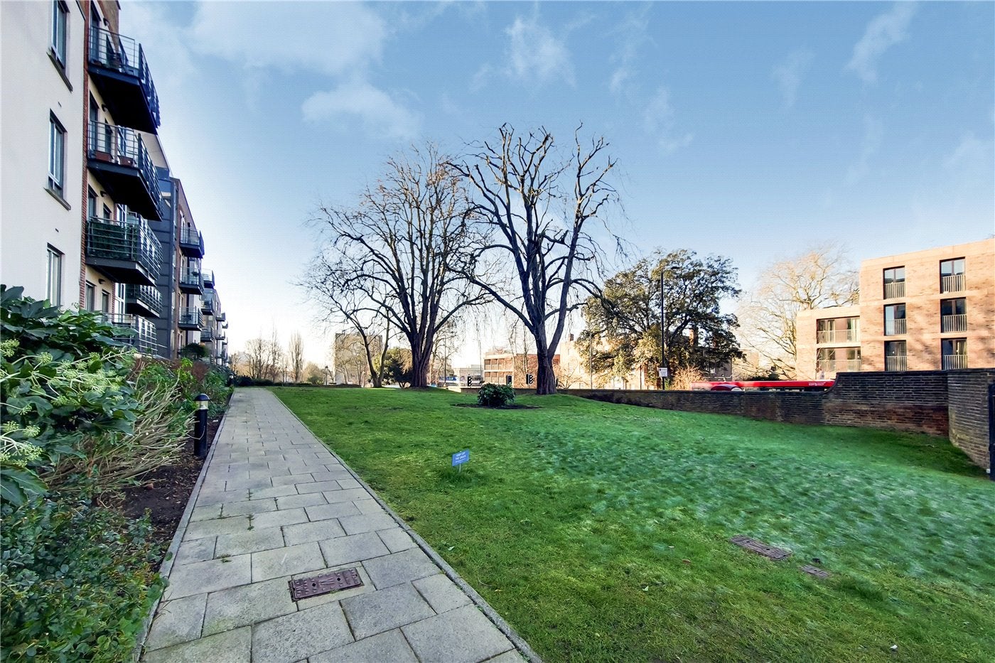 Flat Holford Way in Greater London