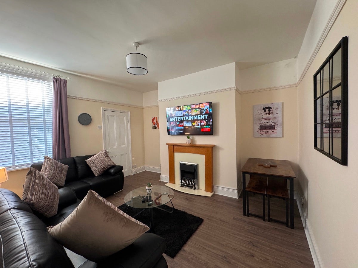 Flat Kitchener Terrace in North Tyneside