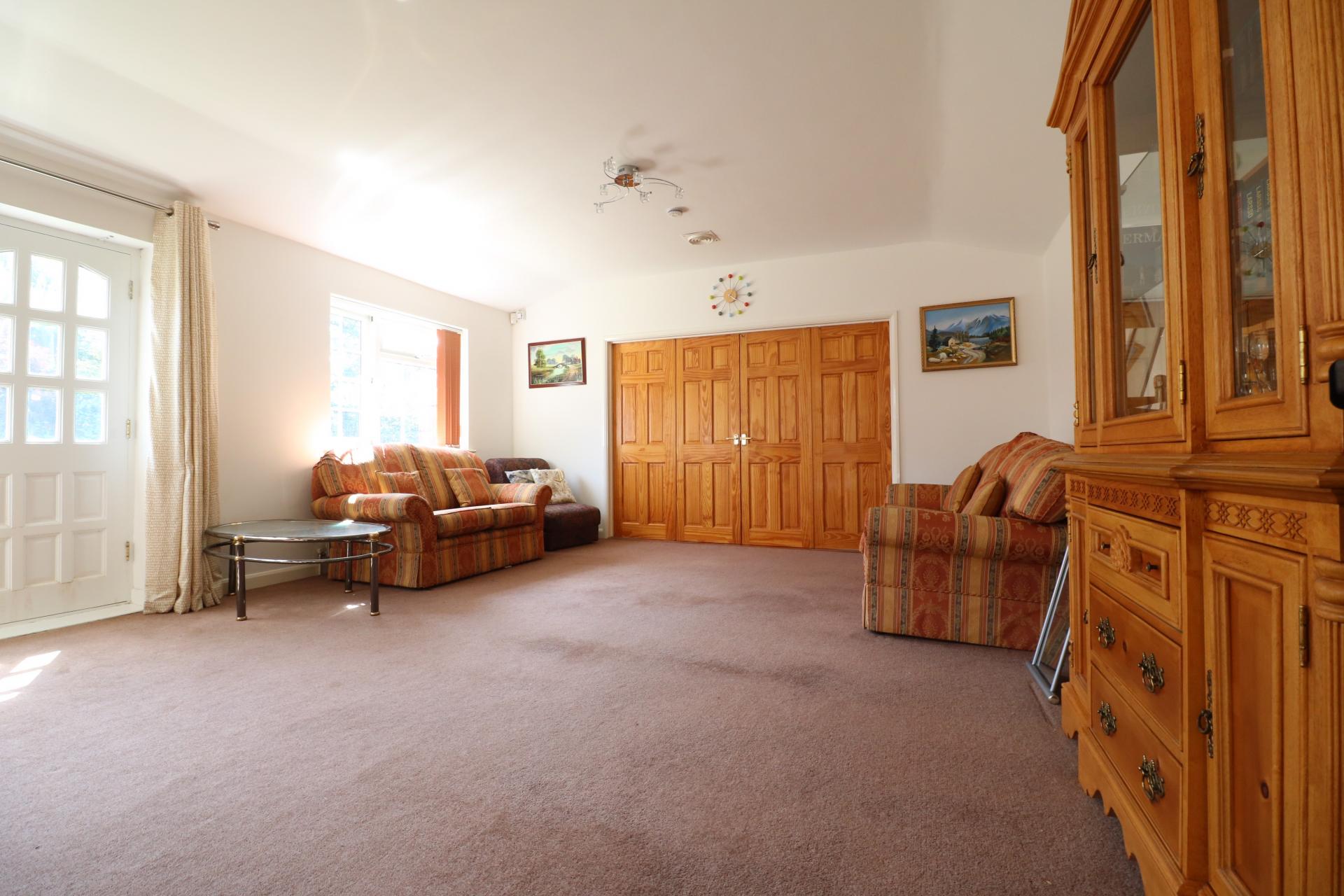 Room Wexham Park Lane in Slough