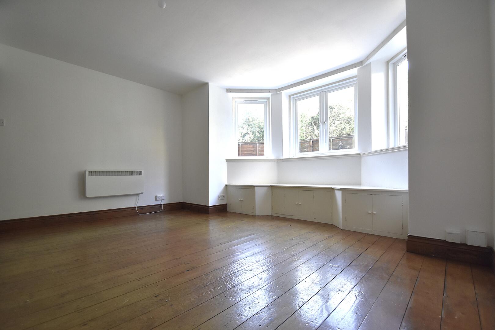 Flat West Hill Road in Ryde