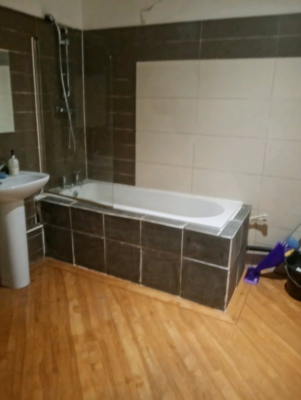 Room Grimshaw Street in Preston