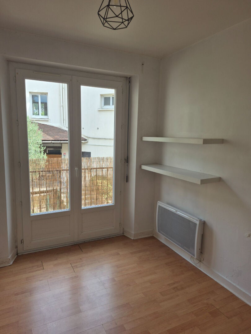 Flat Rue Louis Moreau in Étampes