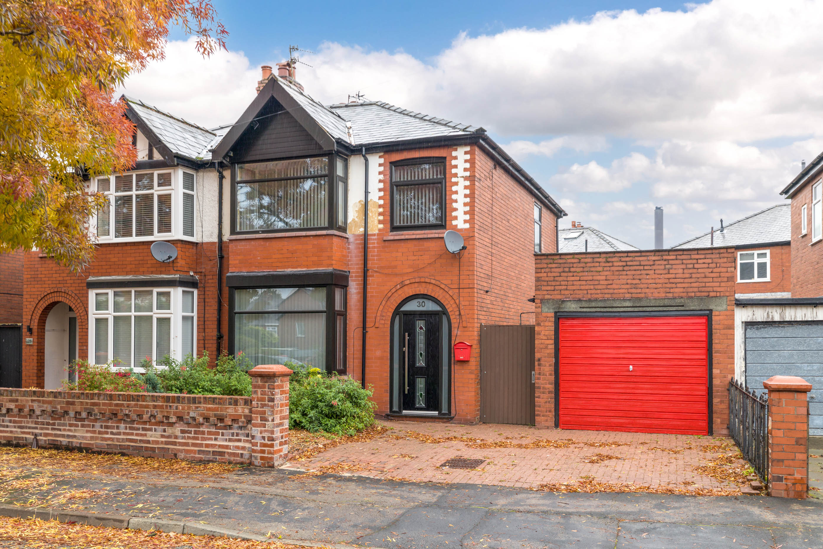 House Walkden Avenue East in Wigan