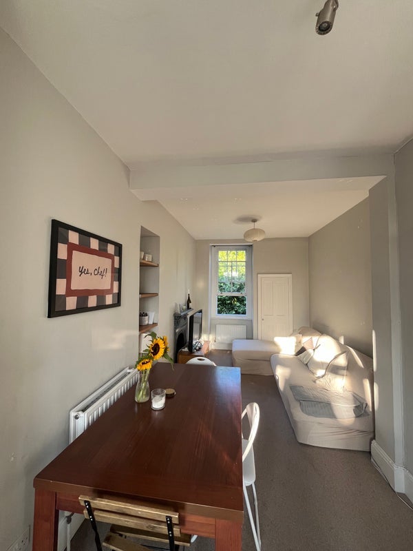 Room Kennington Road in Greater London