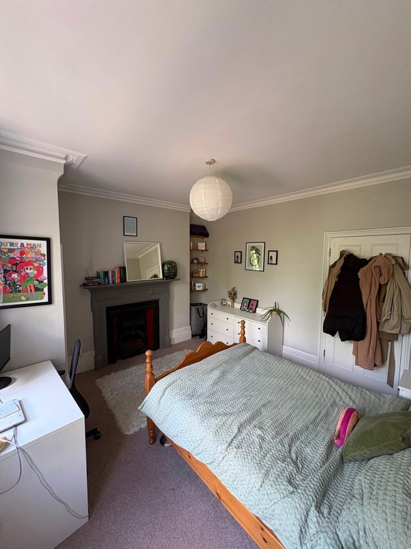 Room Kennington Road in Greater London
