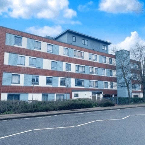 Flat Queensway in Milton Keynes