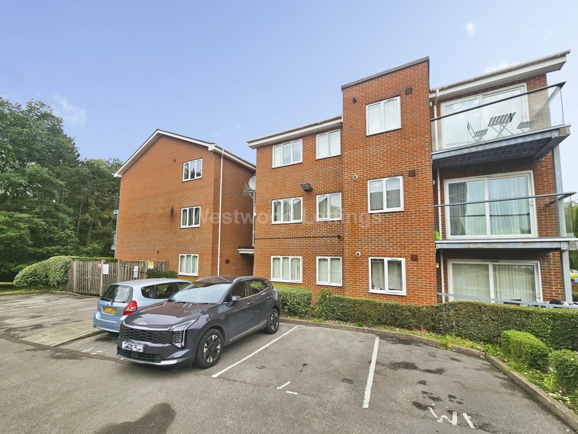 Flat Sunny Bank in Stoke-On-Trent
