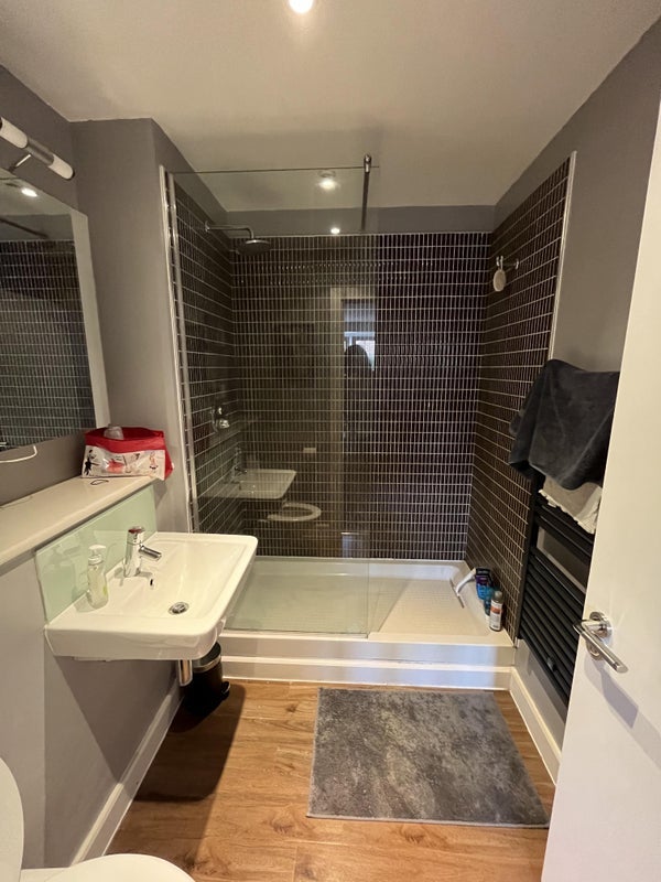 Flat Hereford Road in Greater London