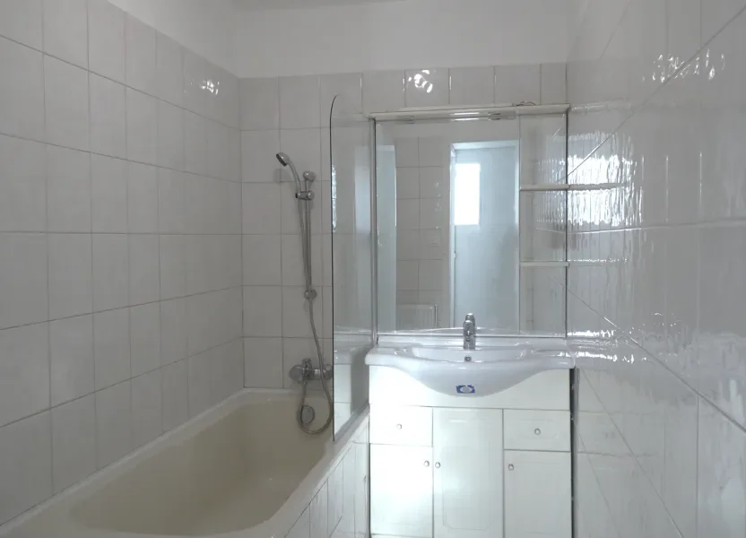 Flat Rue du Bois Bretoux in Saint-Laurent-d'Andenay