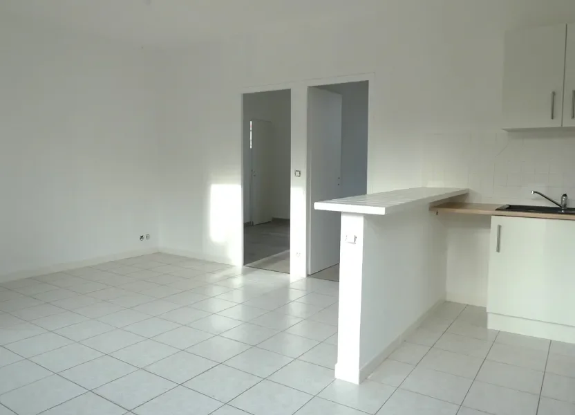 Flat Rue du Bois Bretoux in Saint-Laurent-d'Andenay