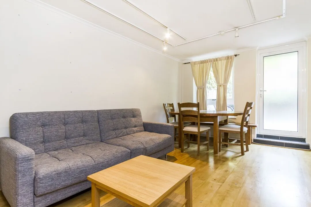 Flat Neal Street in City of Westminster