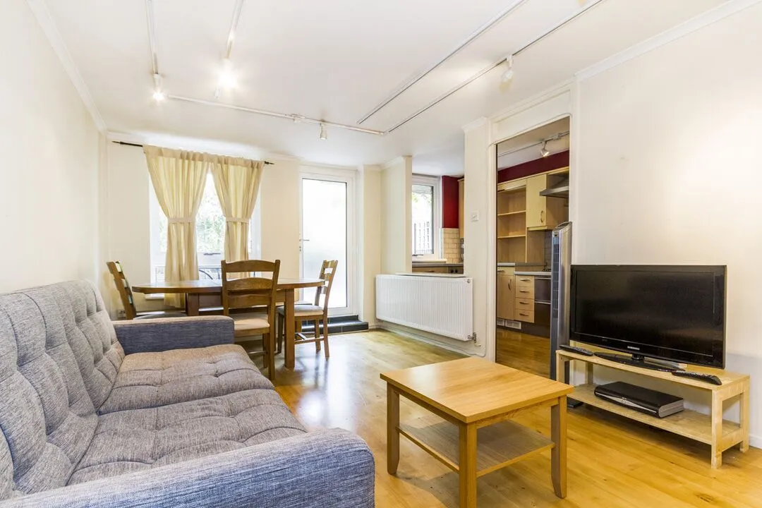 Flat Neal Street in City of Westminster