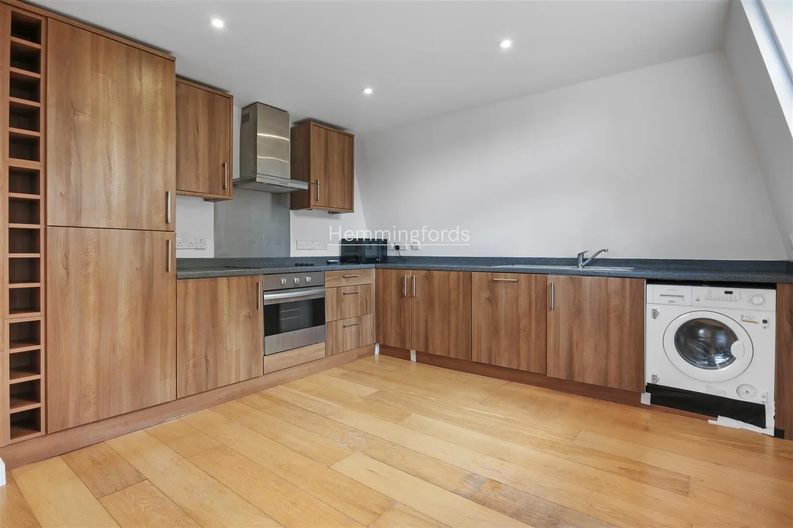 Flat Belgrave Street in Greater London
