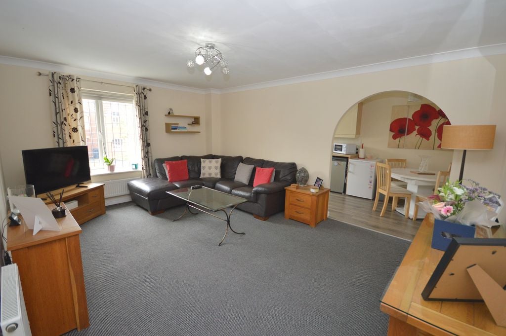 House Harebell Close in Widnes