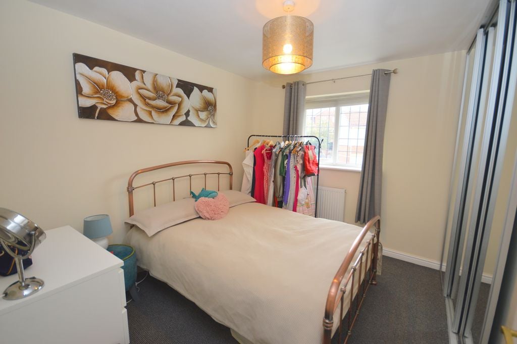 House Harebell Close in Widnes