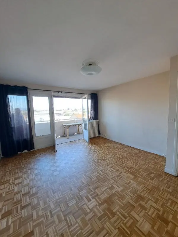 Flat Avenue Sadi Carnot in Valence