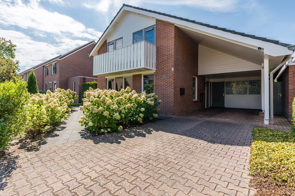 Huis Bovenmaat 35 in Hardenberg