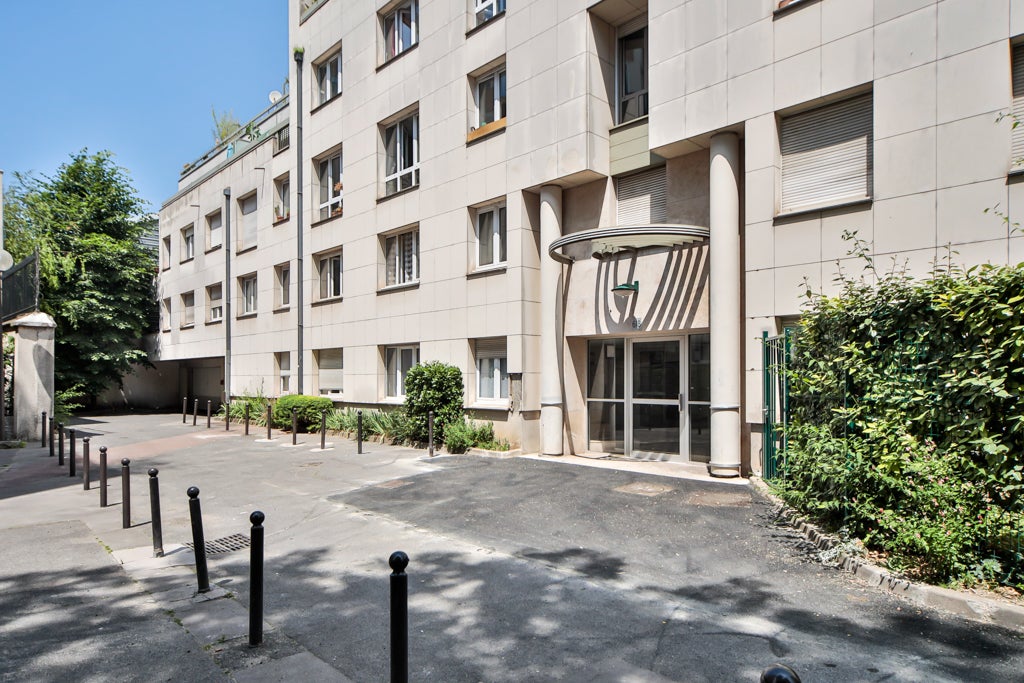 Flat Impasse Chausson in Paris