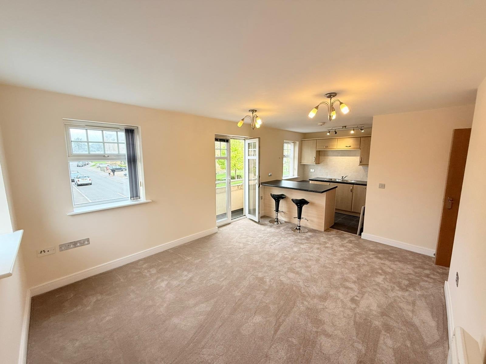 Flat Newby Court in Leeds