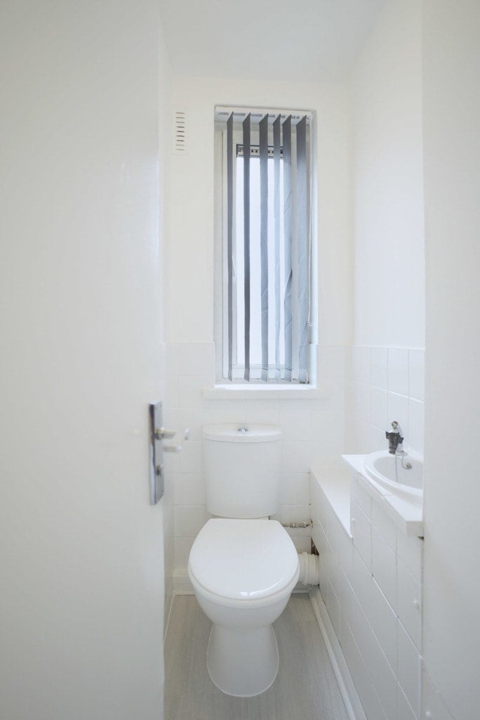 Room Malmesbury Road in Greater London