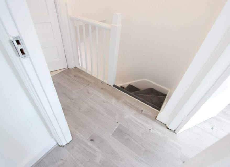 Flat Onslow Road in London