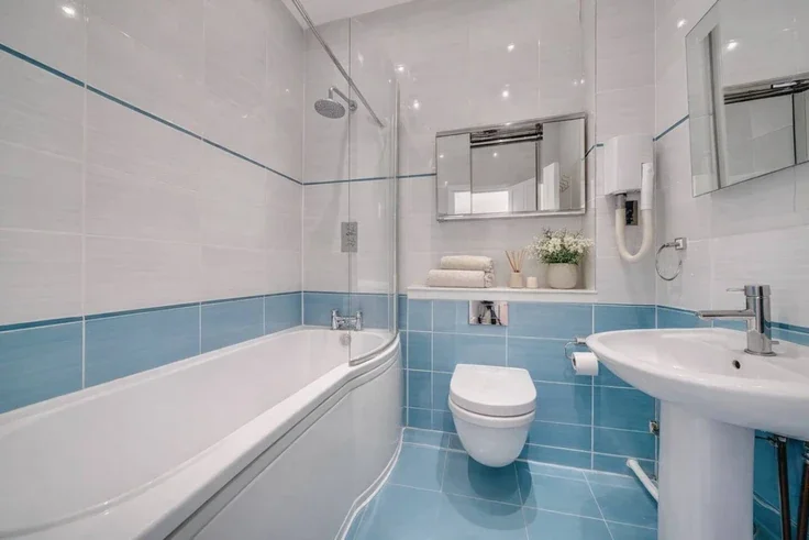 Flat Perham Road in Greater London