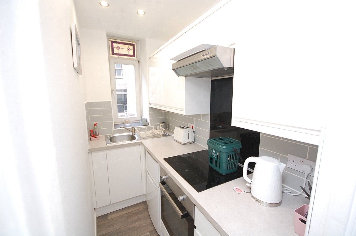 Flat Raeburn Place in Aberdeen City