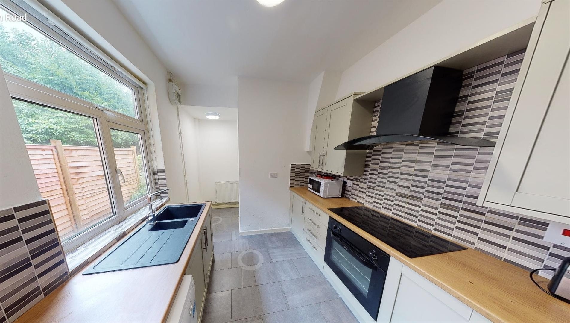 Room Sefton Road in Birmingham