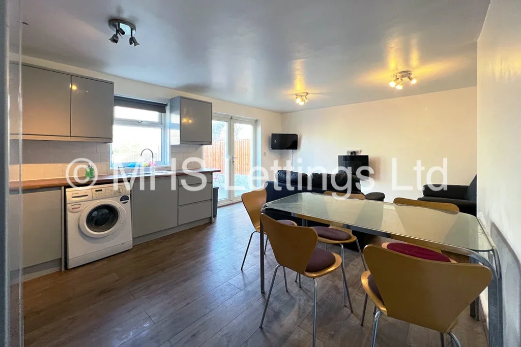 Flat Holborn Street in Leeds