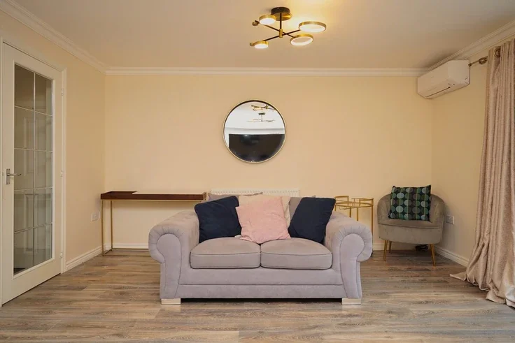 House Page Close in Rugby