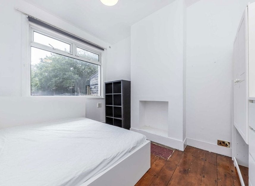House Undine Street in Greater London