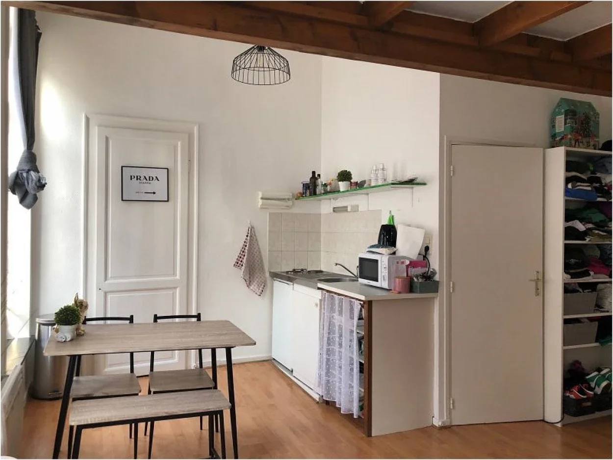 Flat Rue Charles De Muyssart in Lille