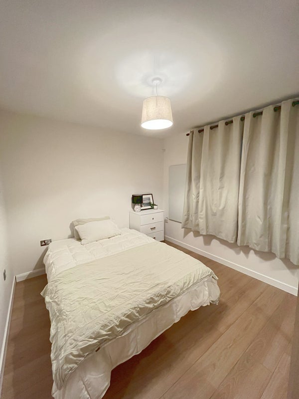 Room Basire Street in Greater London