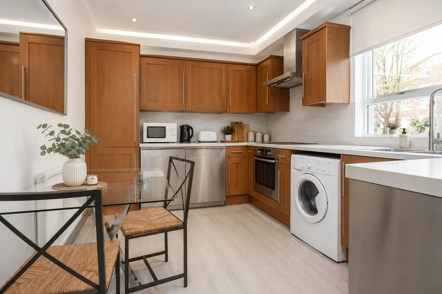 Room John Aird Court in City of Westminster