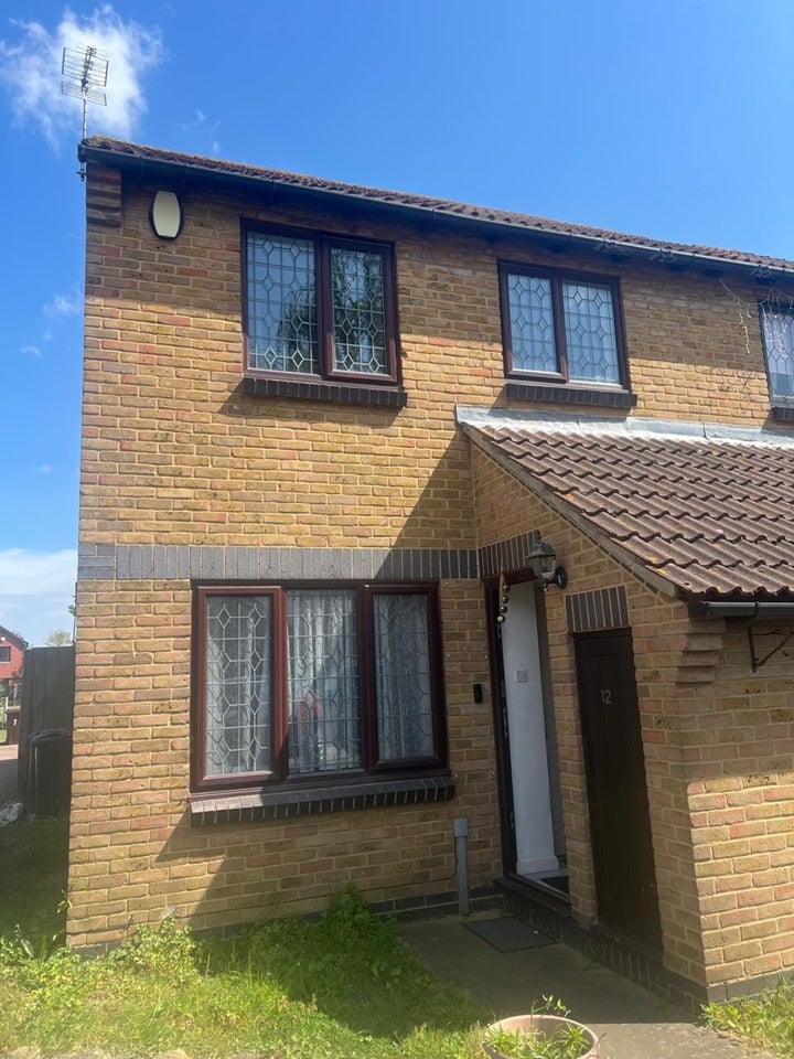 House Whites Close in Dartford