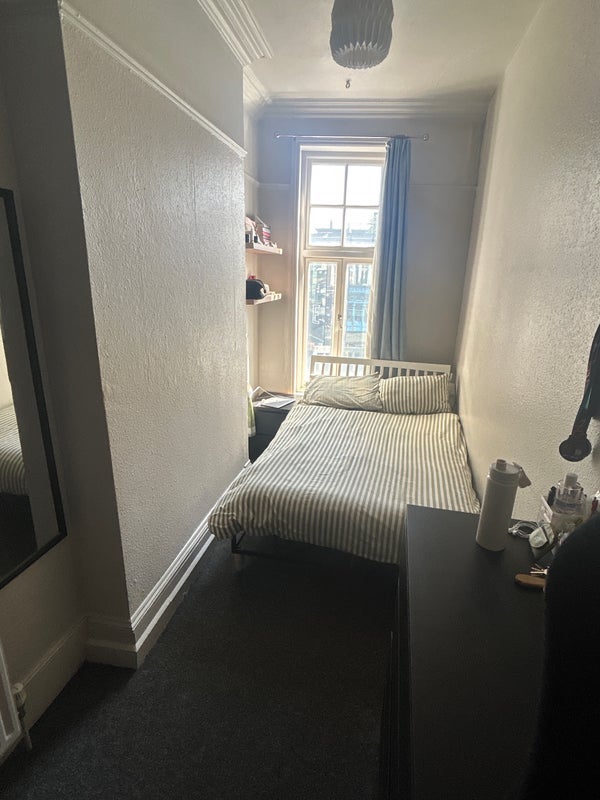 Room Clapham High Street in Greater London
