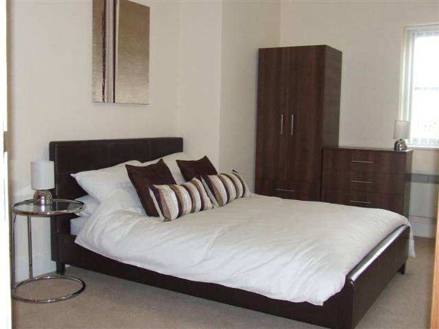Flat Leeds Road in Bradford