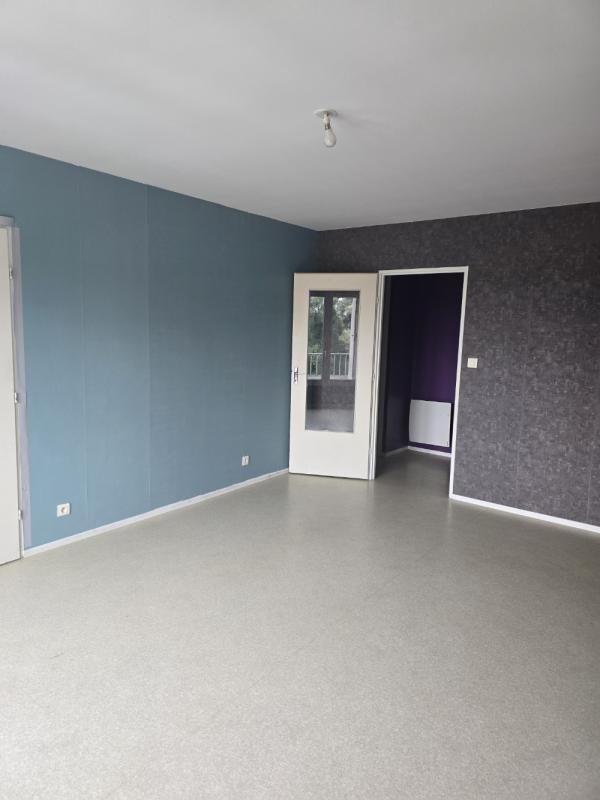 Flat Rue du Bois d'Amour in Charleville-Mézières