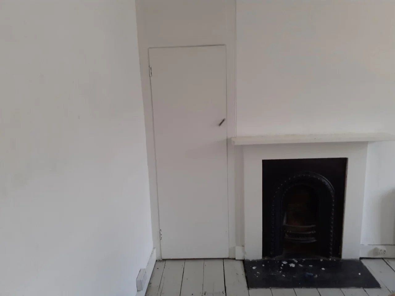 Room Goodhall Street in Greater London